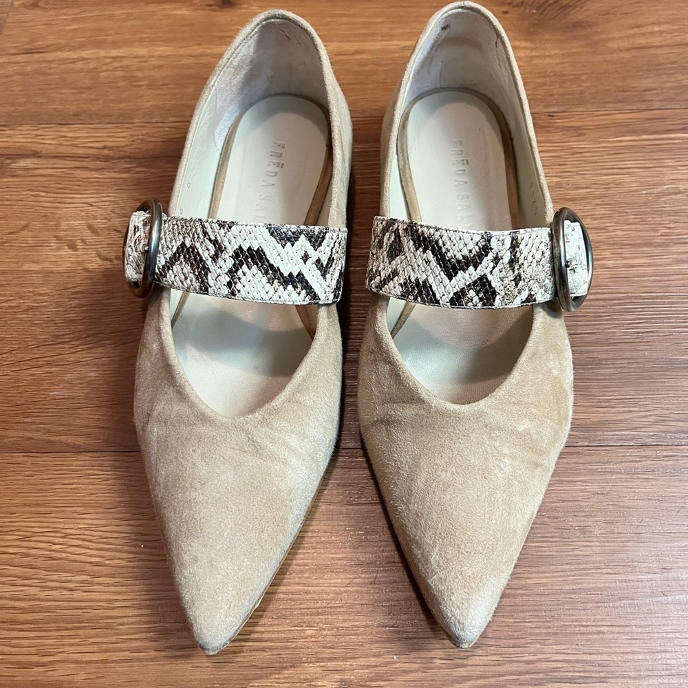 Freda Salvador Tan Flats with Snake Print Strap Size 5